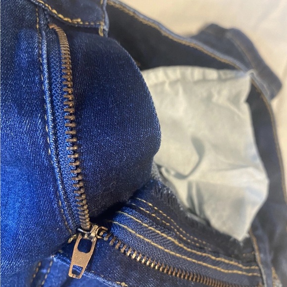 Rue 21 Women’s Distressed Skinny Jeans Size 0 Dark Wash Ripped - Picture 14 of 15